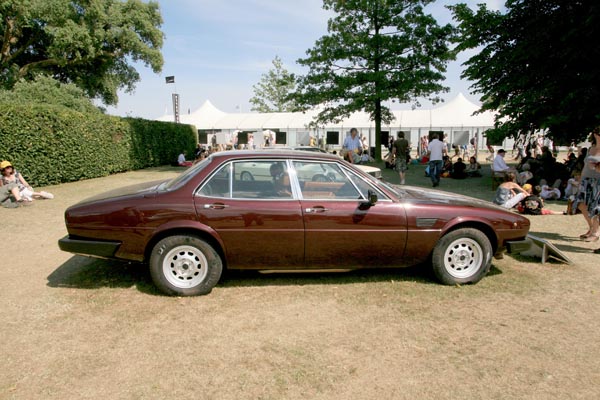 86-1c 10-07-03_0847 1972 DeTomaso Deauville.JPG